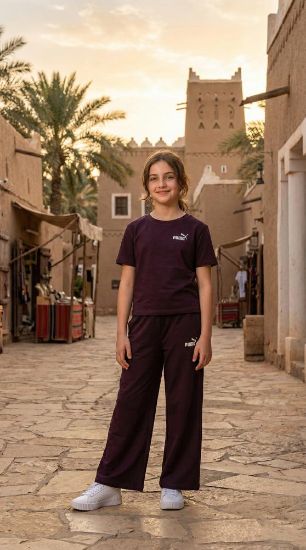 صورة طقم عنابي من pum